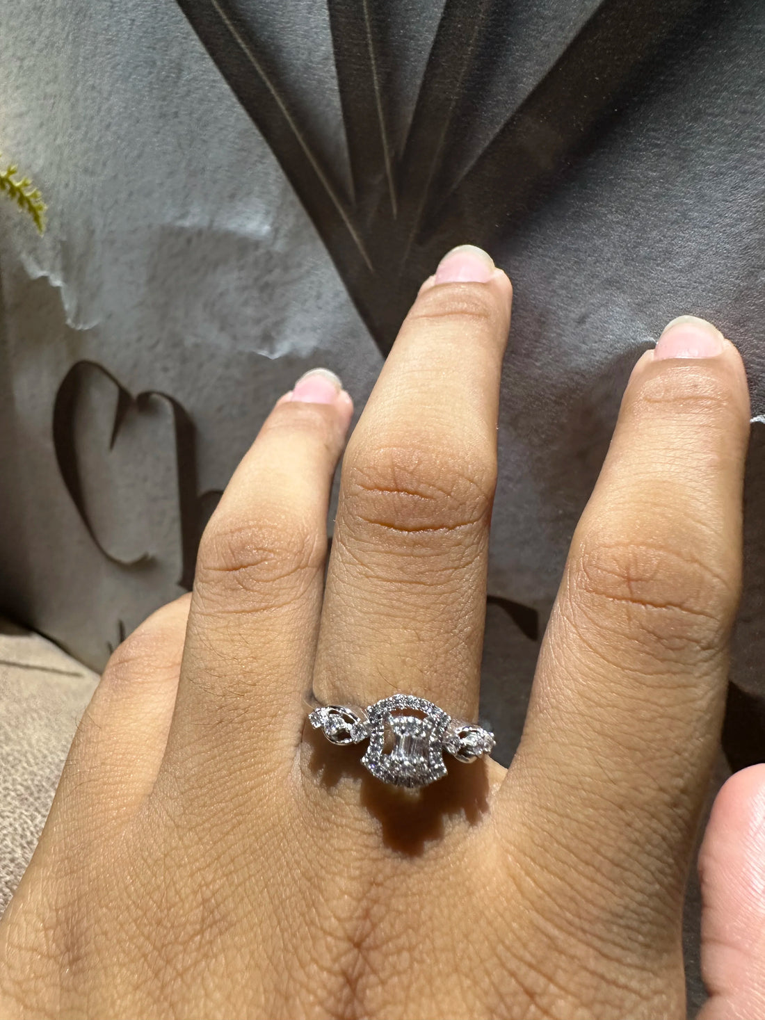 Round Cut Diamond Halo Engagement Ring