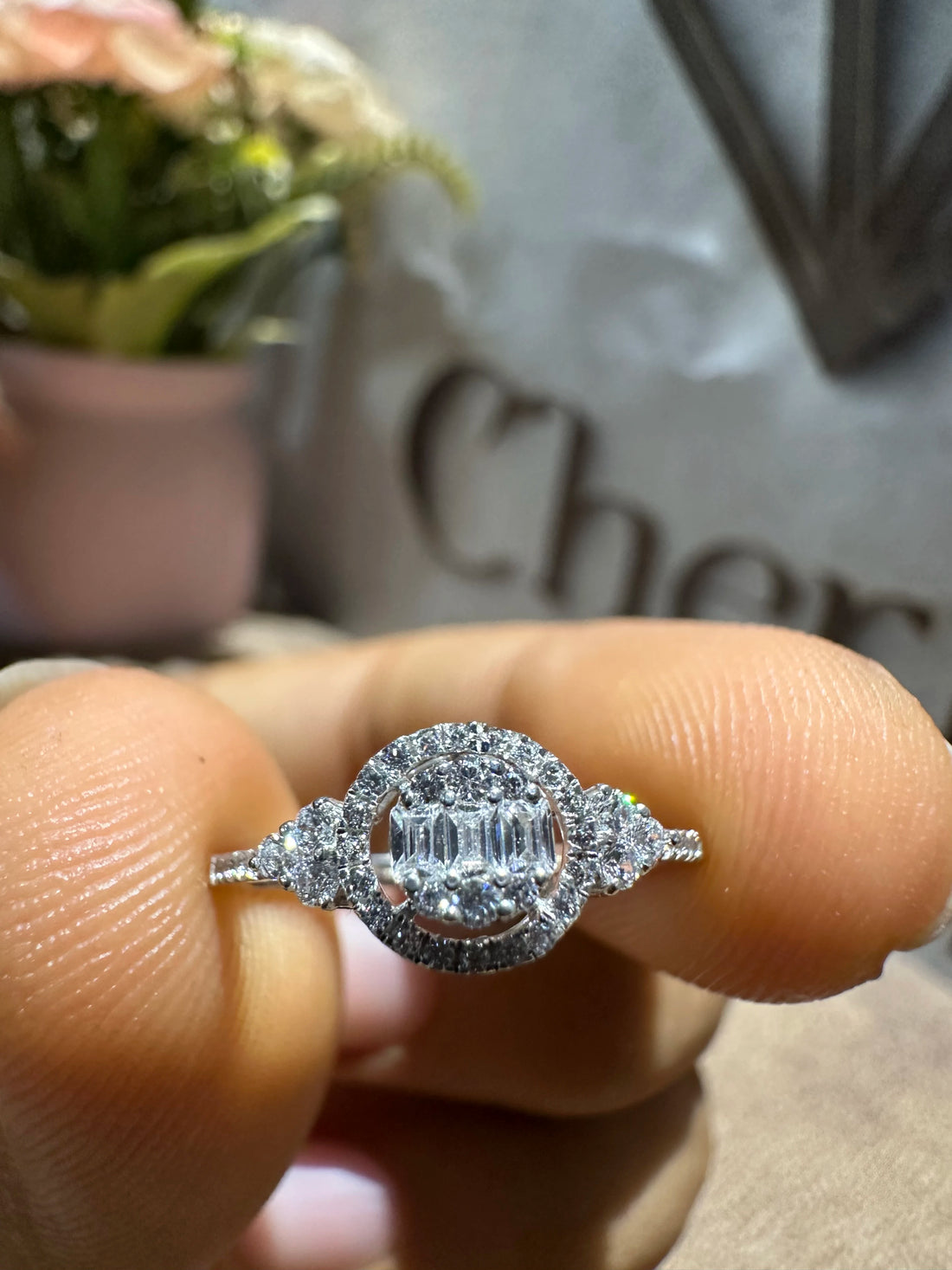 Vintage Style Round Cut Diamond Promise Ring