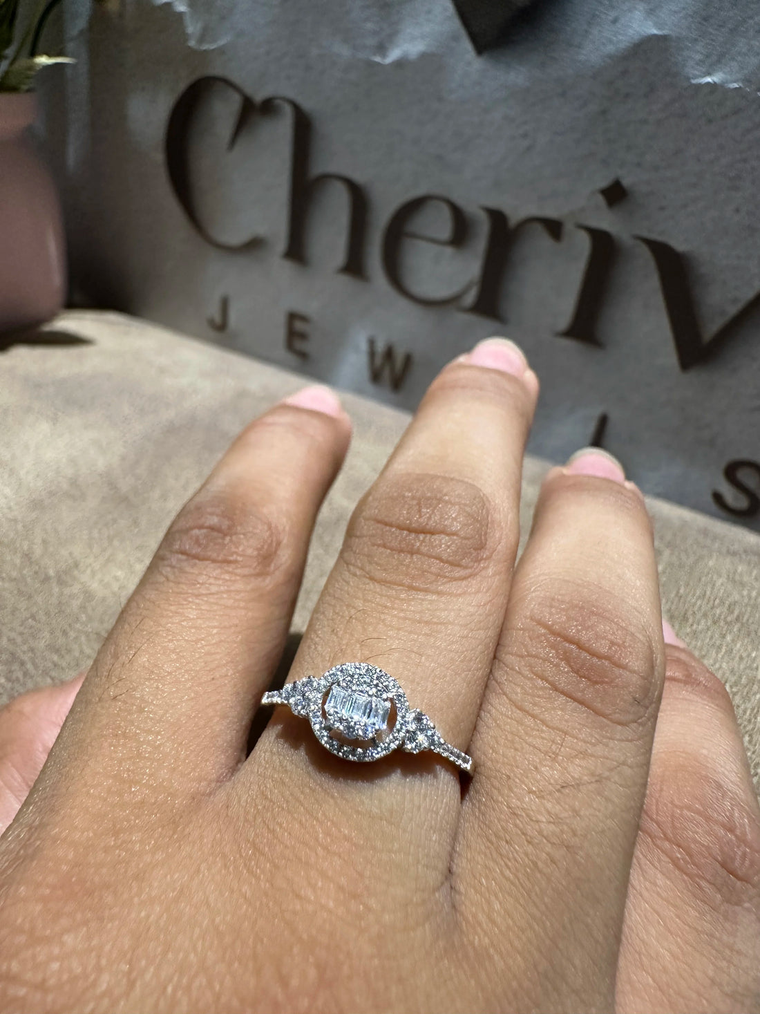 Vintage Style Round Cut Diamond Promise Ring