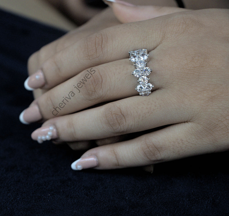 Vintage Round Cut Lab Diamond Engagement Ring