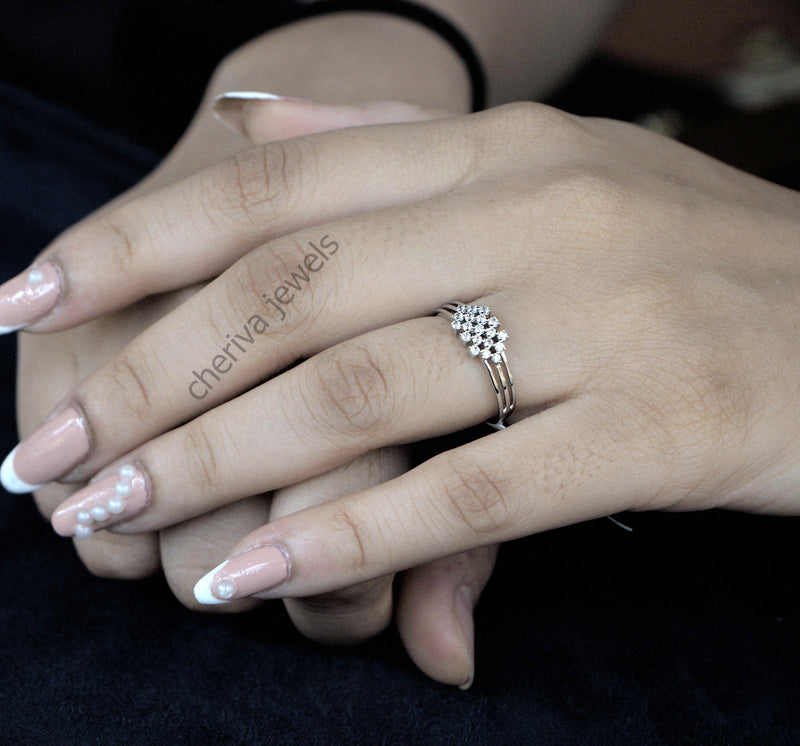 Sparkling Round Cut Lab Diamond Engagement Rings