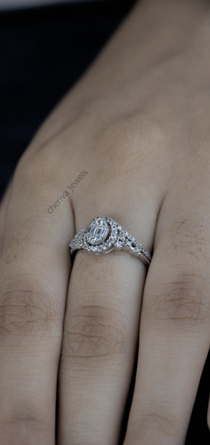 Round Cluster Halo Engagement Ring