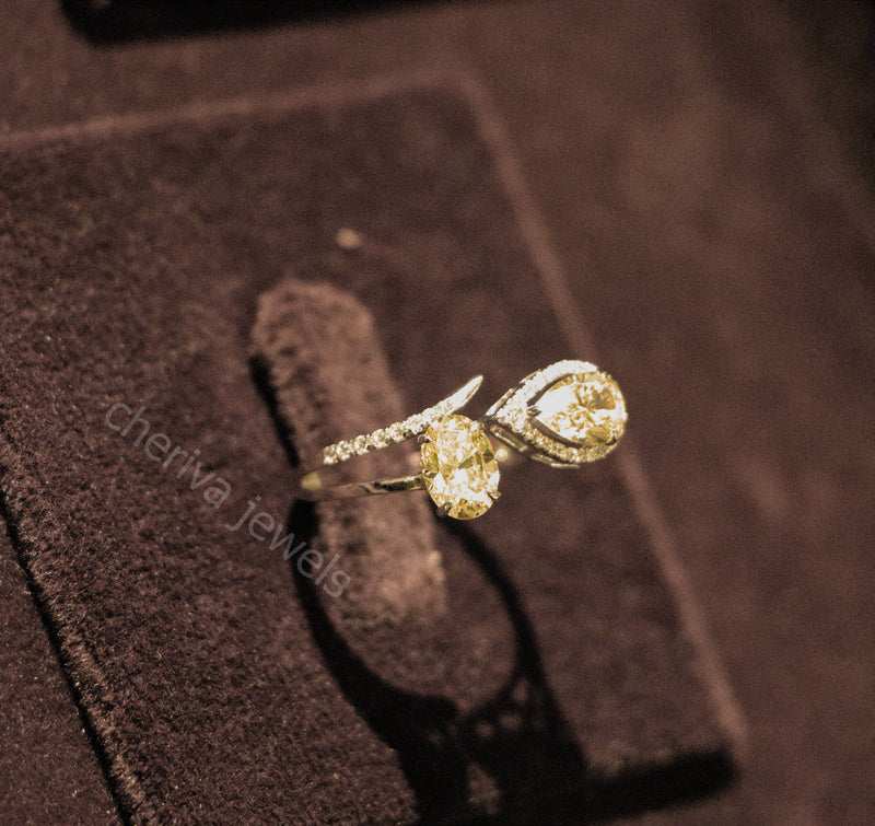 Yellow Pear Lab Diamond Toi Et Moi Ring