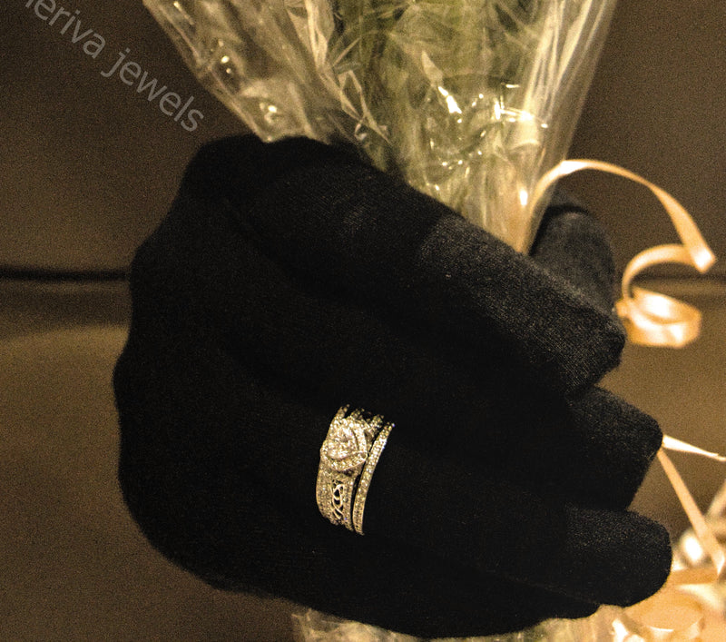 Unique Round Cut Diamond Bridal Set Rings