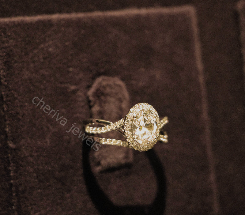 Oval Cut Lab Grown Diamond Bridal Set Engagement Ring