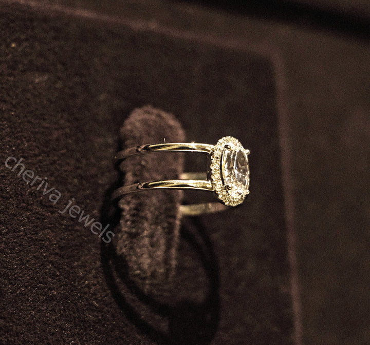 Oval Diamond Ring