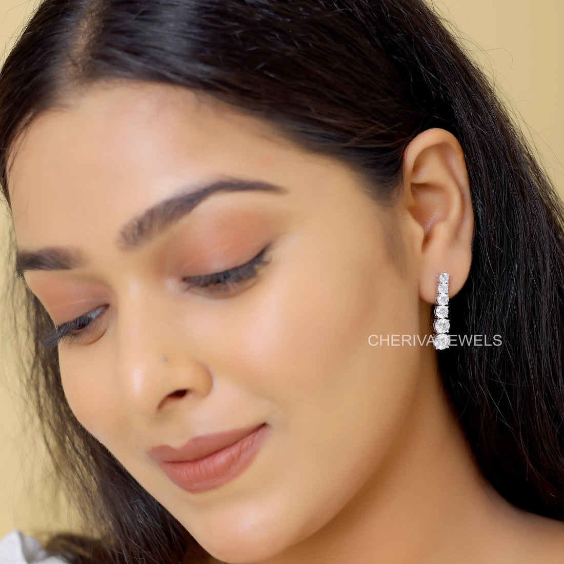 Unique Round Cut Lab Grown Diamond Earring