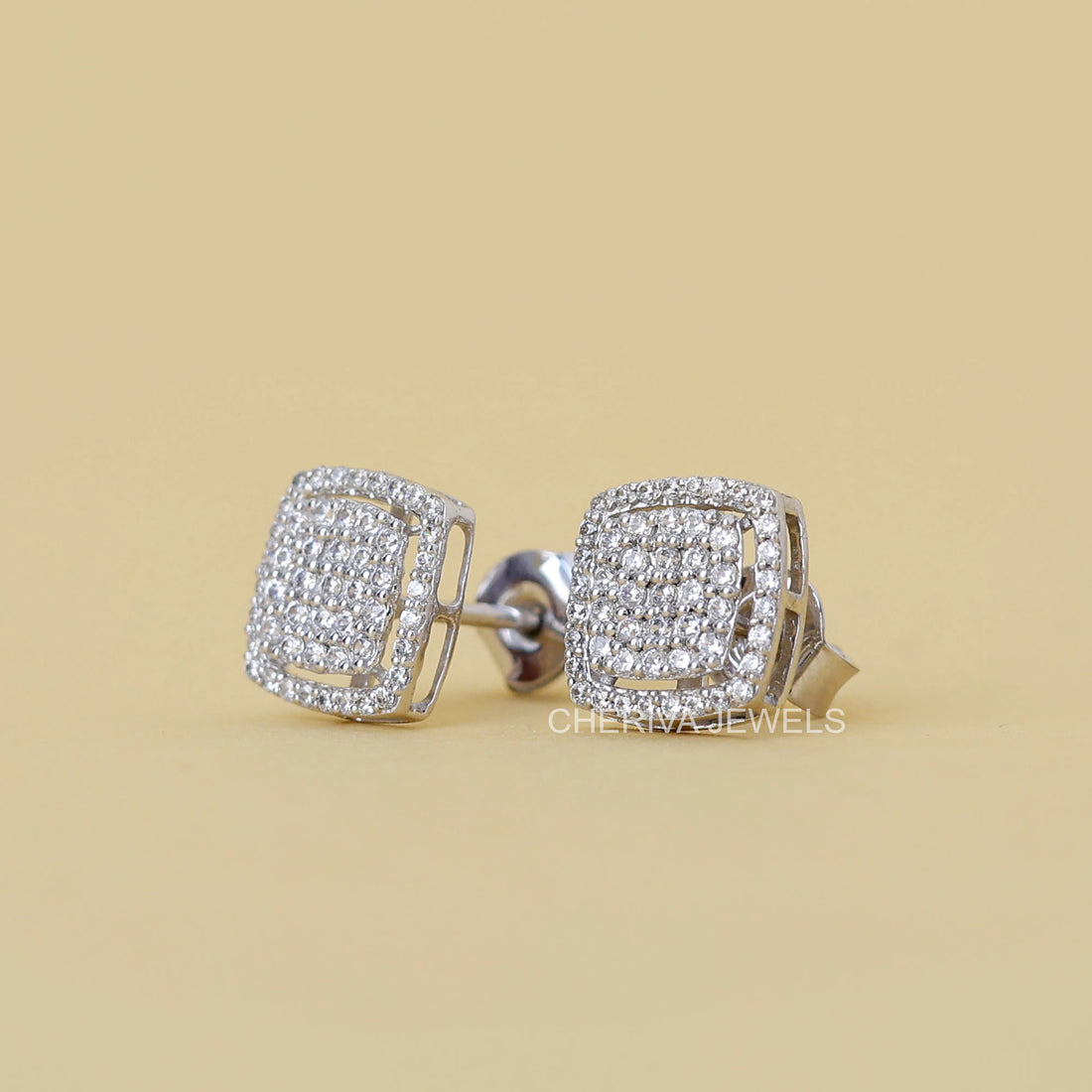 18K White Gold Round Diamond Square Stud Earrings
