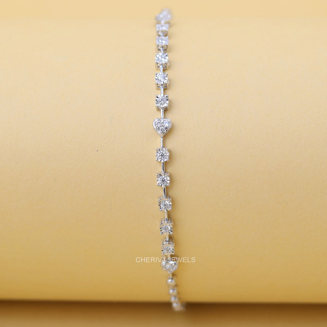 18K White Gold Round Diamond Bracelet