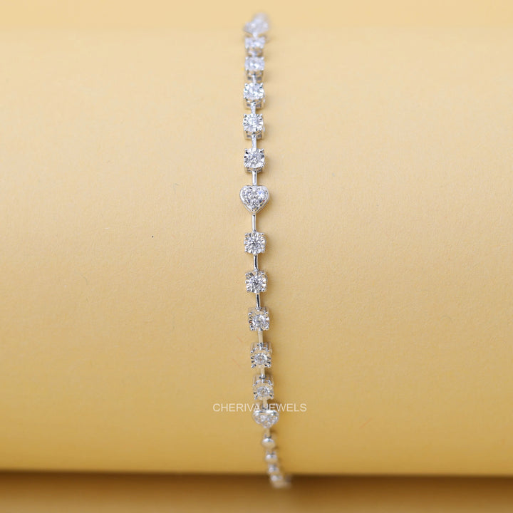 18K White Gold Round Diamond Bracelet