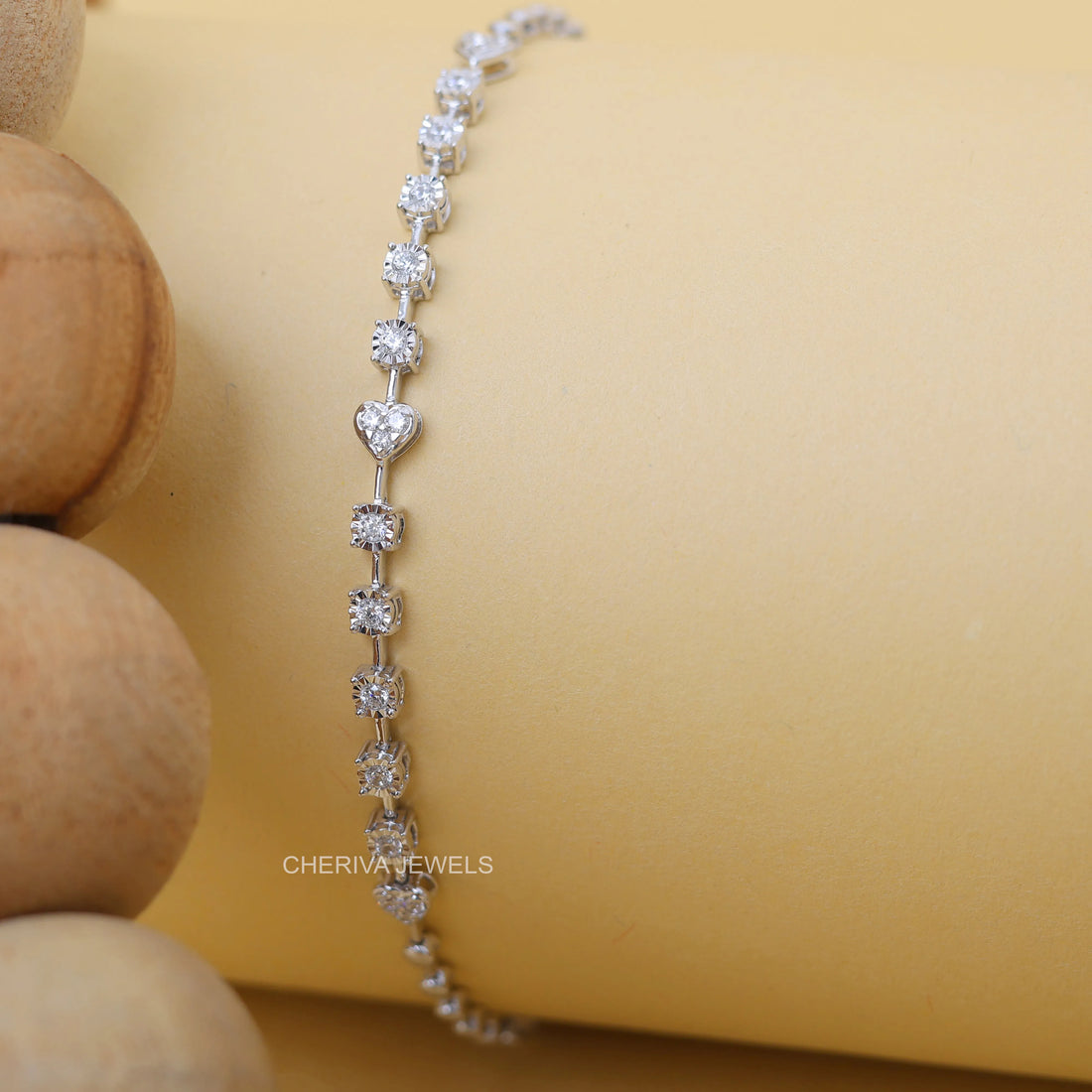 18K White Gold Round Diamond Bracelet