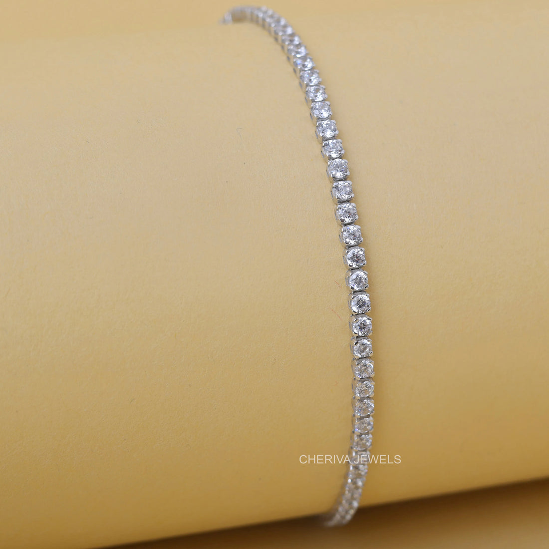 3.2 CT Brilliant Round Diamond Tennis Bracelet
