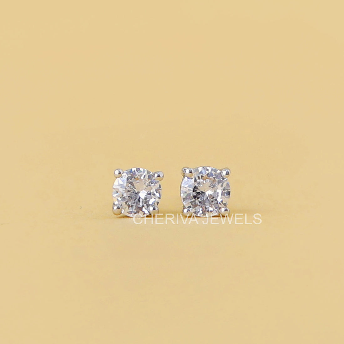 925 Silver Stud Earrings in Round Cut Lab Grown Diamond