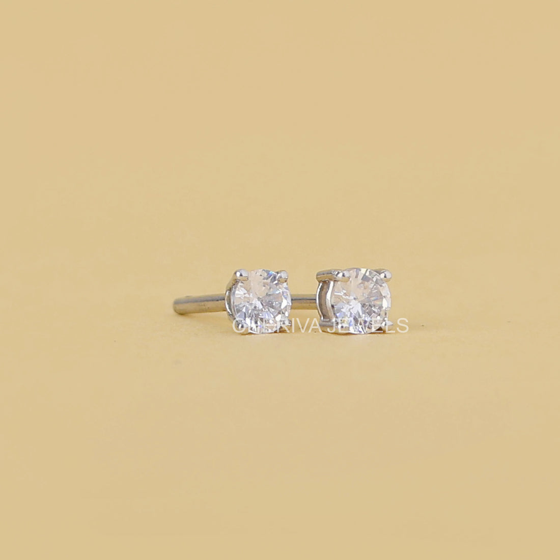 925 Silver Stud Earrings in Round Cut Lab Grown Diamond
