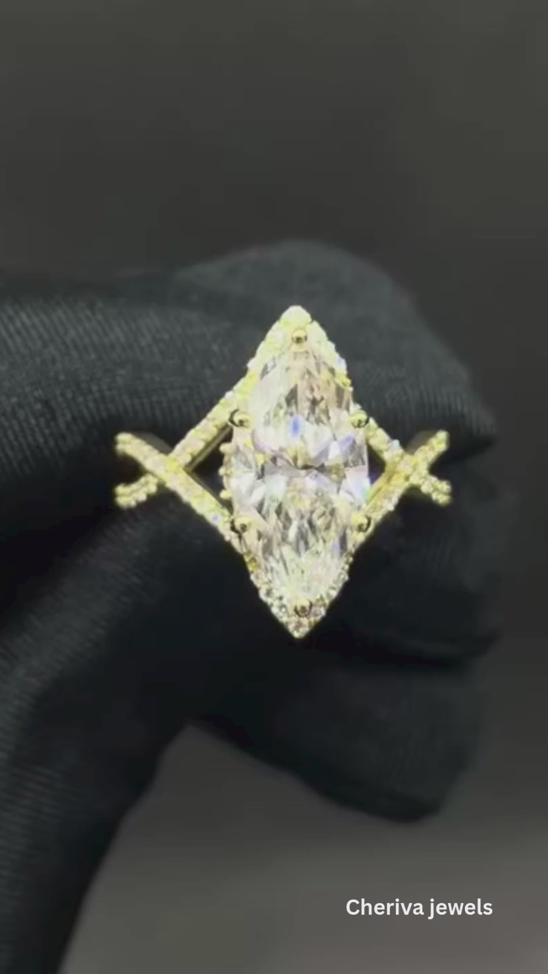 Vintage engagement ring Trapezoid Shape.